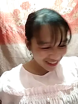 Snapshot of bupbe-baby chatting on 8, 11, 2025 bupbe-baby online show from 8, 11, 2025