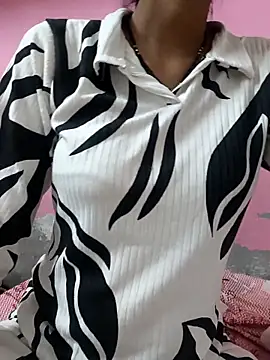 Snapshot of deewane-ki_deewaniyat chatting on 8, 11, 2025 deewane-ki deewaniyat online show from 8, 11, 2025