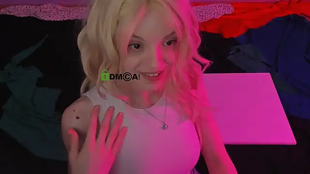 Snapshot of mia_starrr_ chatting on 13, 2, 2026 mia starrr online show from 13, 2, 2026