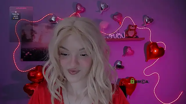 Snapshot of mia_starrr_ chatting on 14, 2, 2026 mia starrr online show from 14, 2, 2026