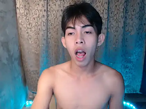 Urhotsilverboy online show from 18, 11, 2025