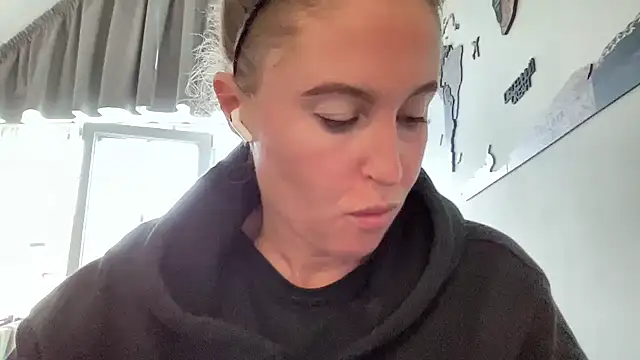 Ameli8 online show from 8, 11, 2025