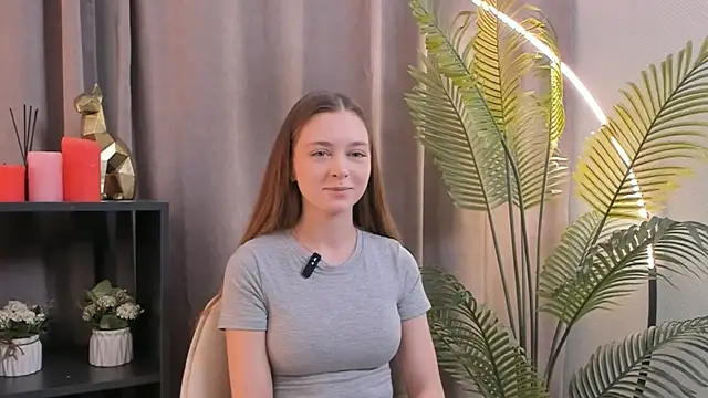 Snapshot of AnhMounkes chatting on 8, 11, 2025 AnhMounkes online show from 8, 11, 2025