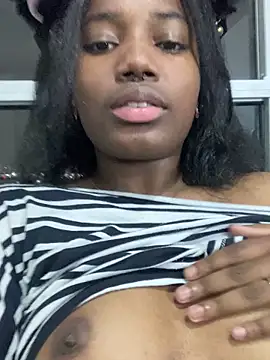 Snapshot of _annia chatting on 12, 11, 2025 annia online show from 12, 11, 2025