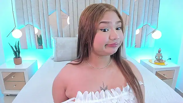 Snapshot of sofi_zaens chatting on 21, 3, 2026 sofi zaens online show from 21, 3, 2026