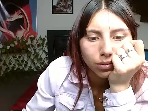 Snapshot of LuluKiss_ chatting on 5, 11, 2025 LuluKiss online show from 5, 11, 2025