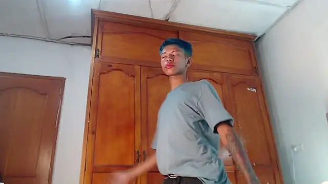 Tessachains 2  online show from 10, 2, 2026