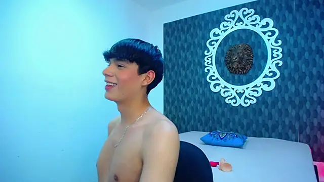 Isaac Kurtt online show from 7, 11, 2025