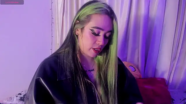 Lilith Zenith  online show from 19, 1, 2026