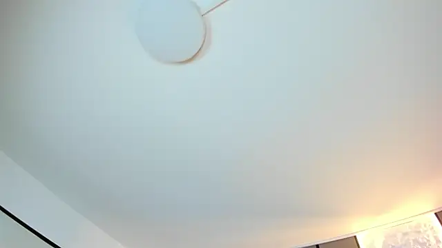 coral rosse  online show from 18, 11, 2025