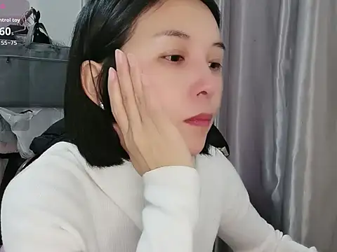 Snapshot of Wanwan61 chatting on 26, 11, 2025 Wanwan61 online show from 26, 11, 2025