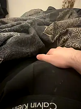 Snapshot of esko42 chatting on 6, 11, 2025 esko42 online show from 6, 11, 2025