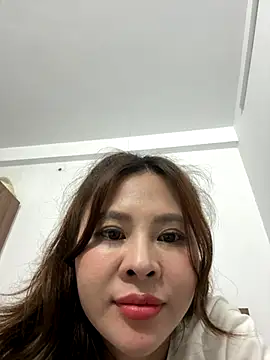 hellela-a online show from 6, 11, 2025