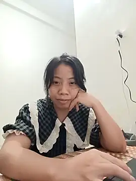 Snapshot of Diana_loo chatting on 7, 11, 2025 Diana loo online show from 7, 11, 2025