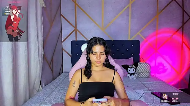  vaiolet owo online show from 28, 2, 2026