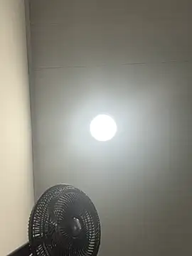  vaiolet owo online show from 16, 3, 2026