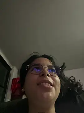  vaiolet owo online show from 22, 3, 2026