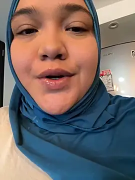 Snapshot of sweetmuslim01 chatting on 25, 1, 2025 sweetmuslim01 online show from 25, 1, 2025