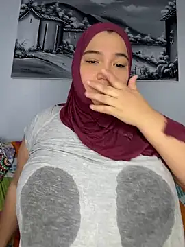 Snapshot of sweetmuslim01 chatting on 26, 1, 2025 sweetmuslim01 online show from 26, 1, 2025