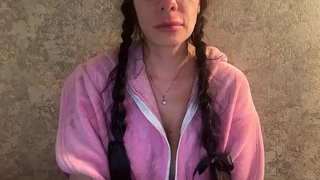 Angelinaa19 online show from 18, 12, 2025