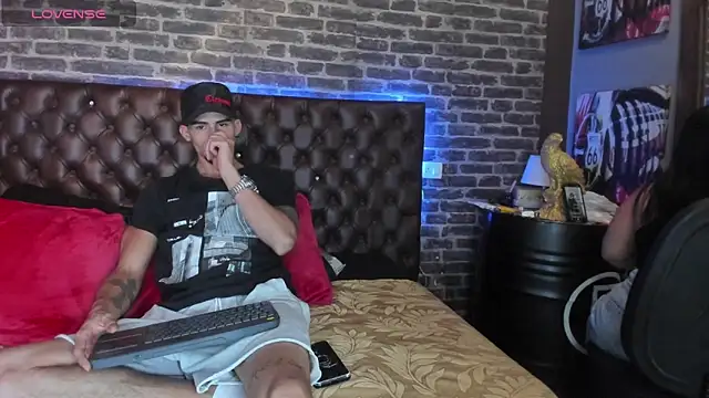 Sharon Tyga20 online show from 9, 2, 2026