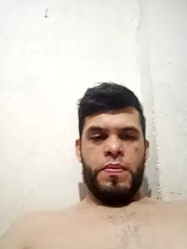 Snapshot of James21990 chatting on 8, 11, 2025 James21990 online show from 8, 11, 2025