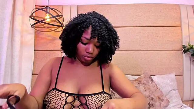 BrendaFernandez  online show from 27, 11, 2025