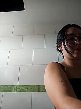 Snapshot of mayte-777 chatting on 18, 11, 2025 mayte-777 online show from 18, 11, 2025