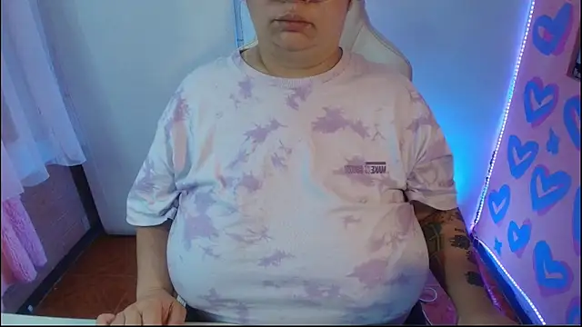 Snapshot of kattybbwbigboobs_ chatting on 8, 2, 2026 kattybbwbigboobs online show from 8, 2, 2026