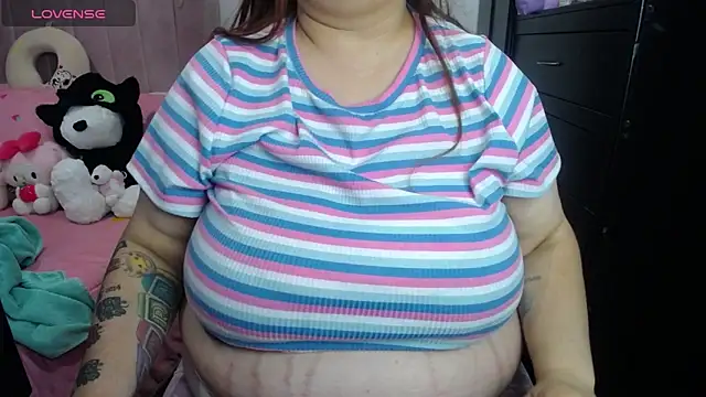 Snapshot of kattybbwbigboobs_ chatting on 19, 3, 2026 kattybbwbigboobs online show from 19, 3, 2026