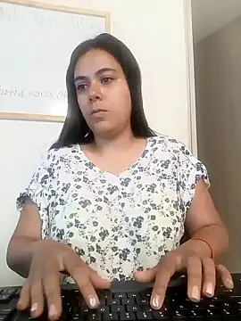 LorieFerrer online show from 8, 2, 2025