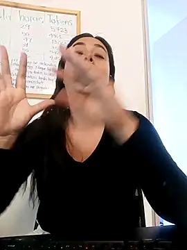 LorieFerrer online show from 13, 2, 2025