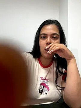 LorieFerrer online show from 19, 9, 2025