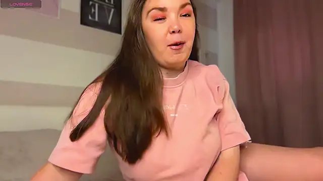 liliaMaivis online show from 7, 11, 2025