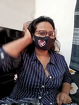 Snapshot of sadiya56803 chatting on 19, 11, 2025 sadiya56803 online show from 19, 11, 2025