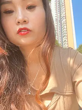 Snapshot of luna-sisi chatting on 27, 11, 2025 luna-sisi online show from 27, 11, 2025