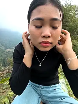 Snapshot of Lynly_k2 chatting on 13, 2, 2026 Lynly k2 online show from 13, 2, 2026