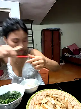 Snapshot of Lynly_k2 chatting on 3, 3, 2026 Lynly k2 online show from 3, 3, 2026