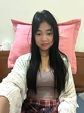 Snapshot of Lynly_k2 chatting on 9, 3, 2026 Lynly k2 online show from 9, 3, 2026