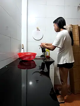 Snapshot of Lynly_k2 chatting on 22, 3, 2026 Lynly k2 online show from 22, 3, 2026