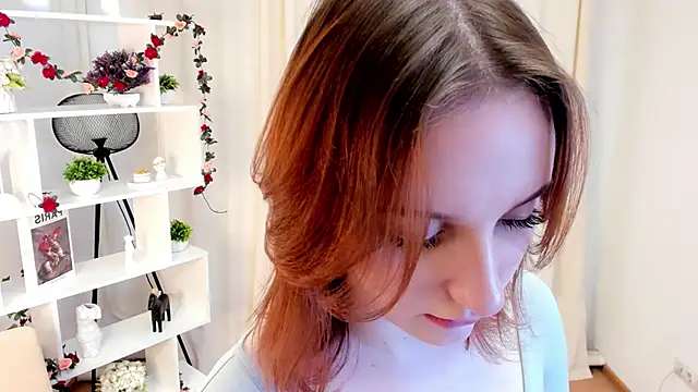 OpheliaSalotti online show from 8, 11, 2025