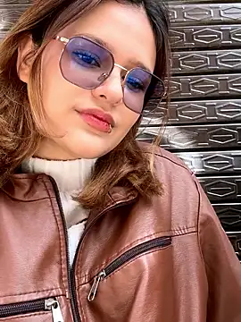 lili ra online show from 7, 11, 2025