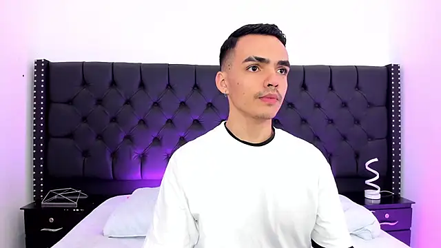 Snapshot of NicoKingg_ chatting on 6, 1, 2026 NicoKingg online show from 6, 1, 2026