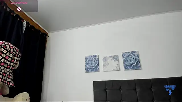 ariannawil online show from 7, 3, 2026