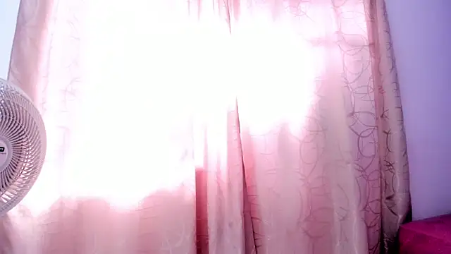 lolasweett  online show from 22, 11, 2025