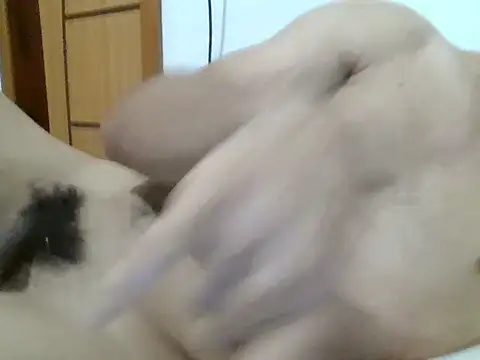 Delvin Hot  online show from 7, 11, 2025