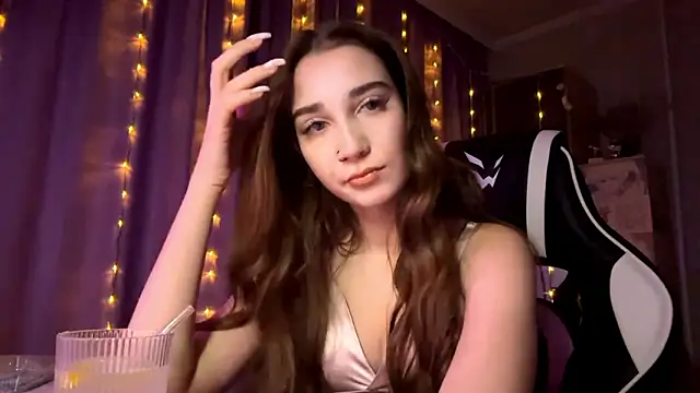 HollyPaw online show from 1, 2, 2026