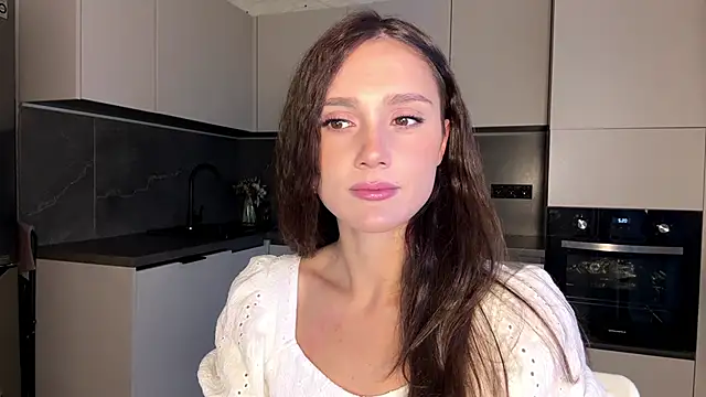 MagdaLavezzo online show from 15, 11, 2025