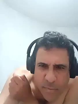 Snapshot of Lupercinio chatting on 19, 11, 2025 Lupercinio online show from 19, 11, 2025