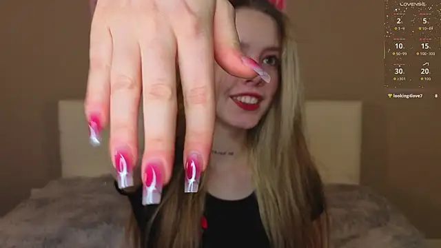 Snapshot of TiffinyMergist chatting on 8, 2, 2026 TiffinyMergist online show from 8, 2, 2026